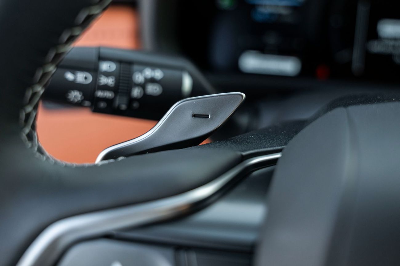 Lexus LX 700h 2026 Lexus LX700h VIP 3.5L Petrol AT (White - Orange)