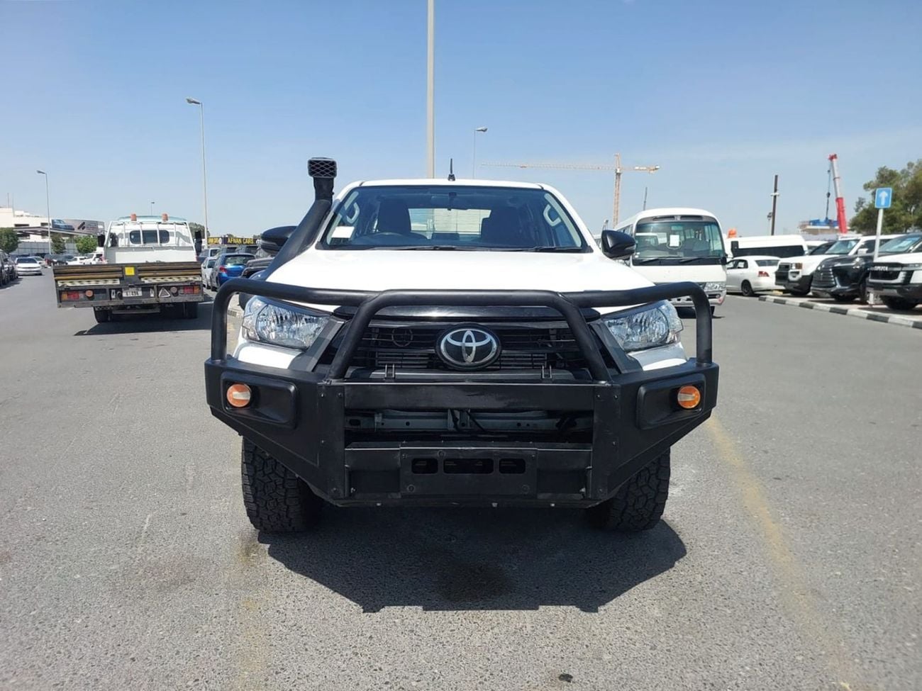 Toyota Hilux DLS TOYOTA HILUX PICKUP RHD 2018 MODEL 2.8 L DIESEL AUTOMATIC(PM16990)
