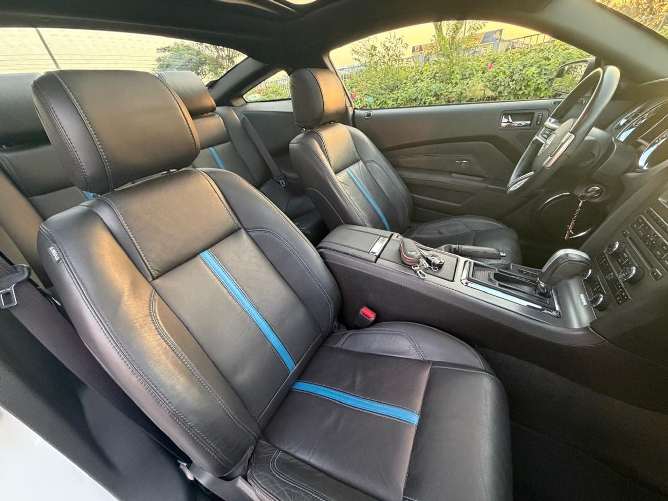 Ford Mustang PREMIUM Ford Mustang GT Premium V8 5.0L 2014 GCC Specs Full Service History Original Paint