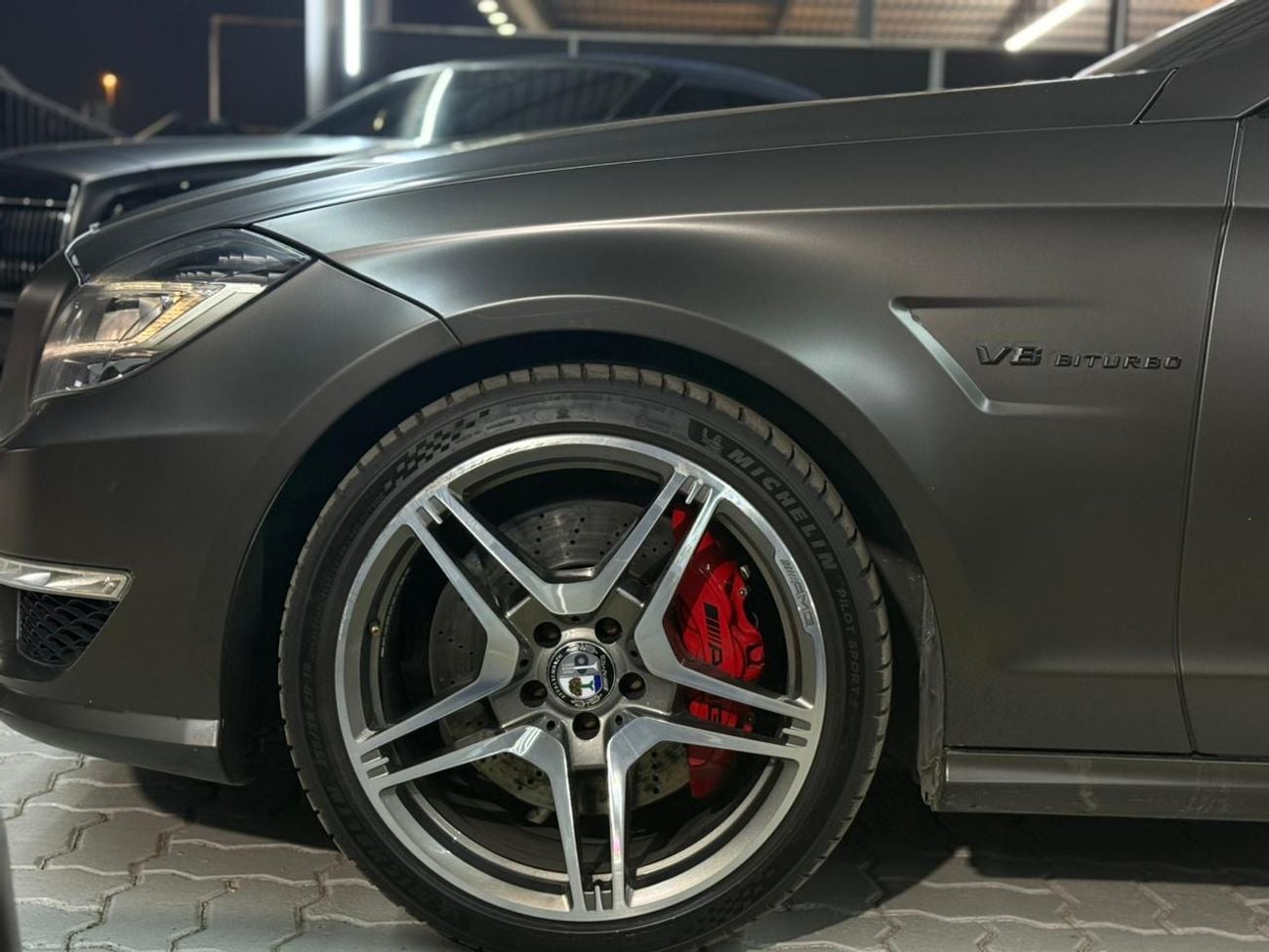 Mercedes Benz CLS63 AMG Std 5.0L