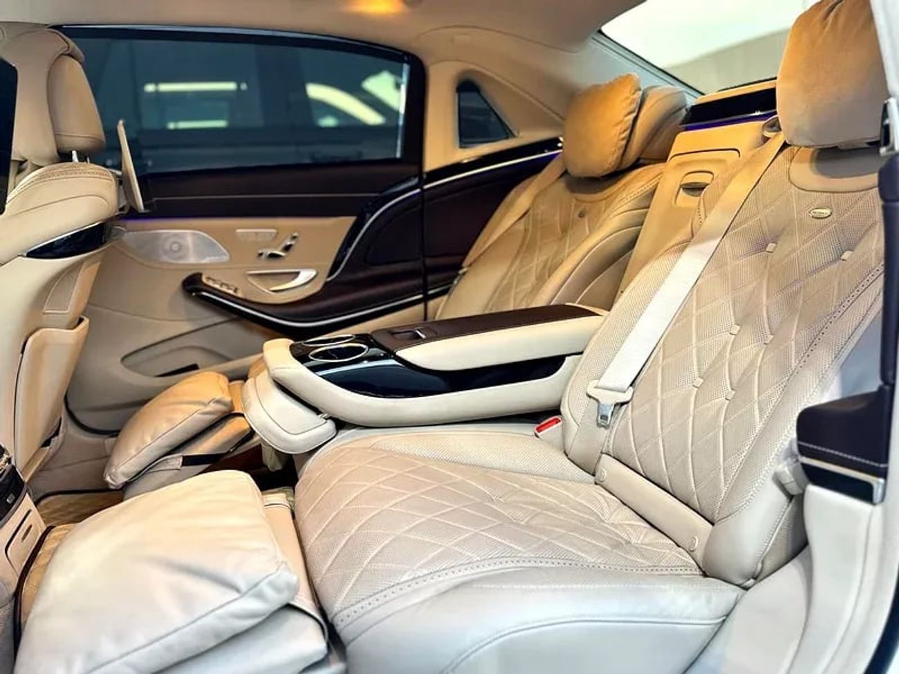 Mercedes Maybach S560 Maybach