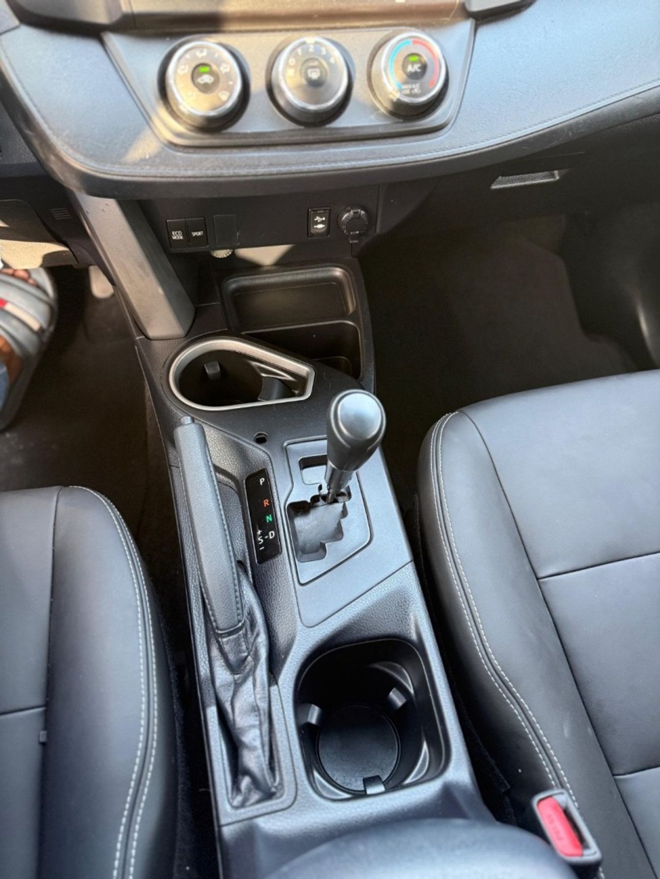 Toyota RAV4 TOYOTA RAV4