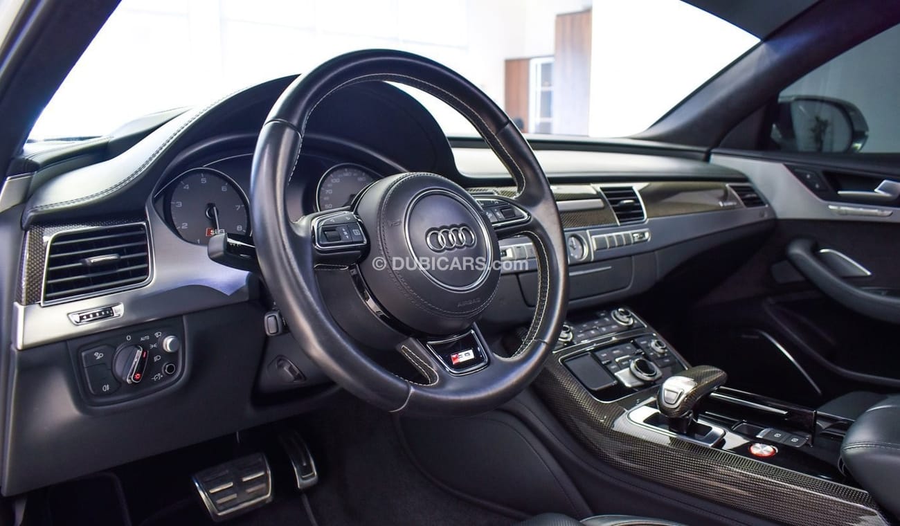 Audi S8