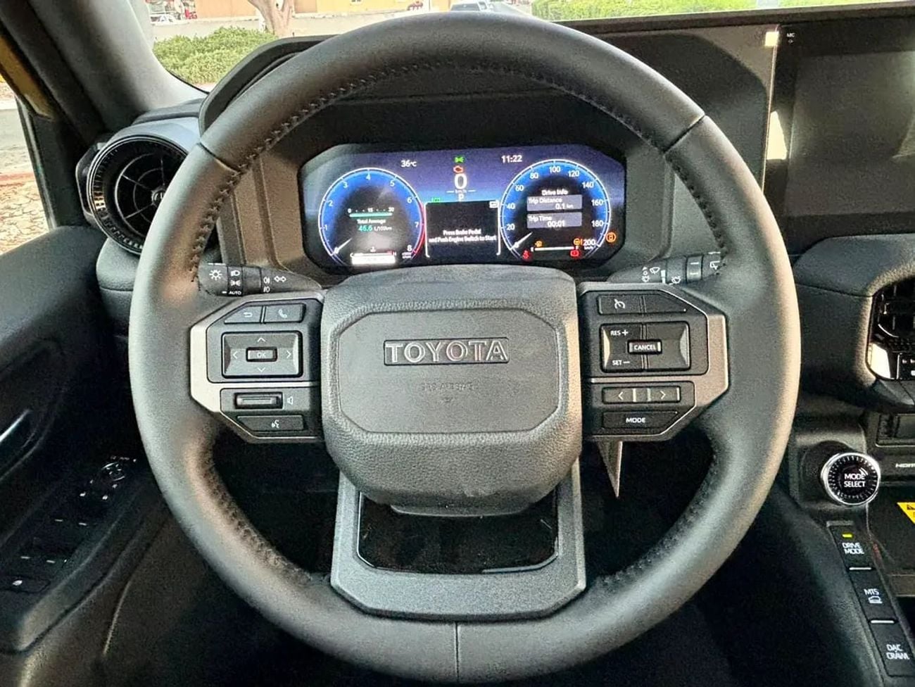 تويوتا برادو VXR TXL3 -2.4 Turbo without radar with cooling seats GCC Specs Brand
