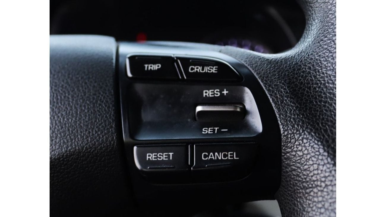 Hyundai Elantra GLS 2019 (GCC ) very good condition without accident