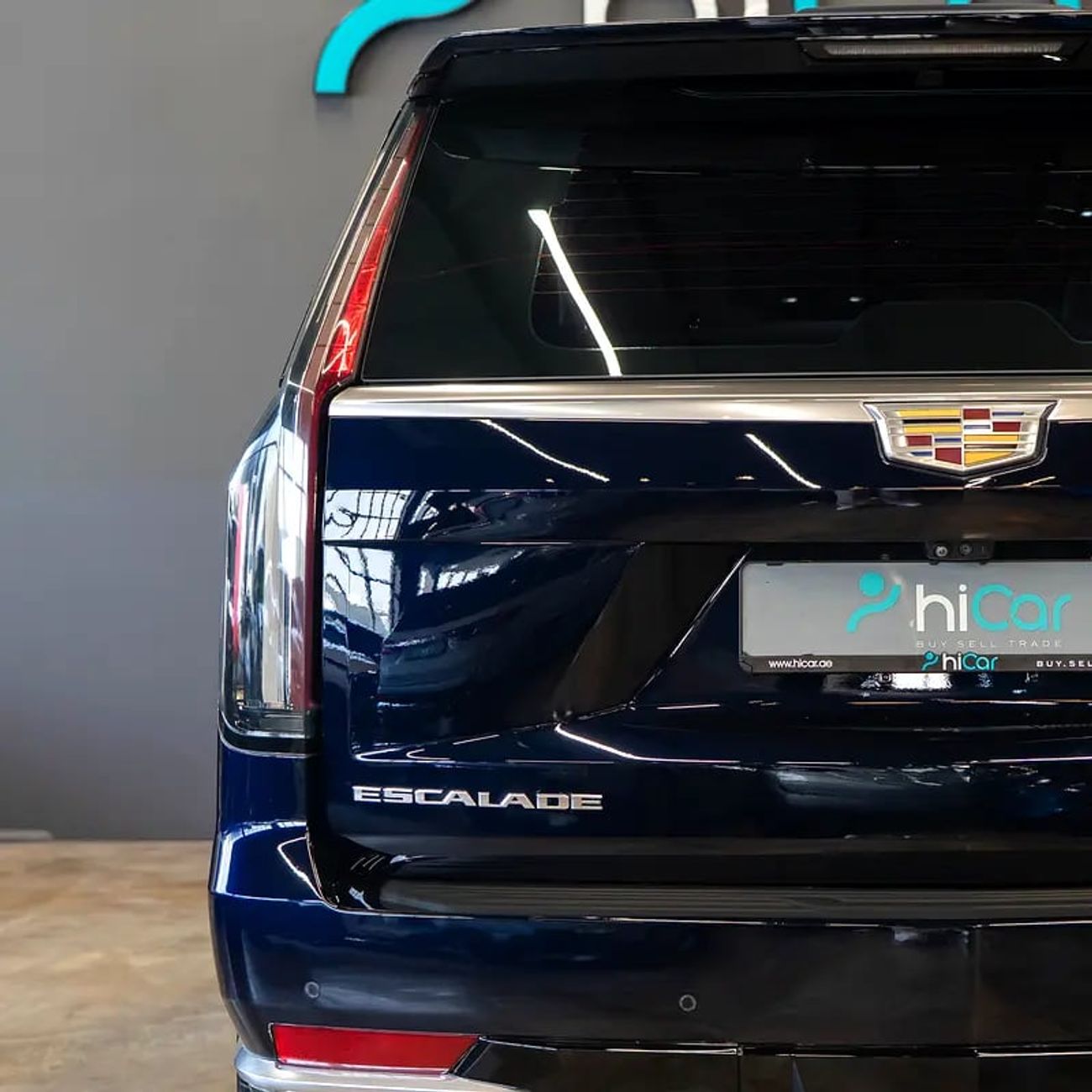 كاديلاك إسكالاد Premium Luxury Platinum 6.2L AWD