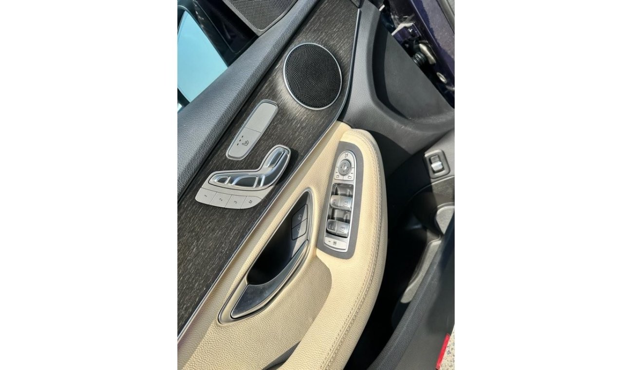 Mercedes-Benz C 300 Luxury