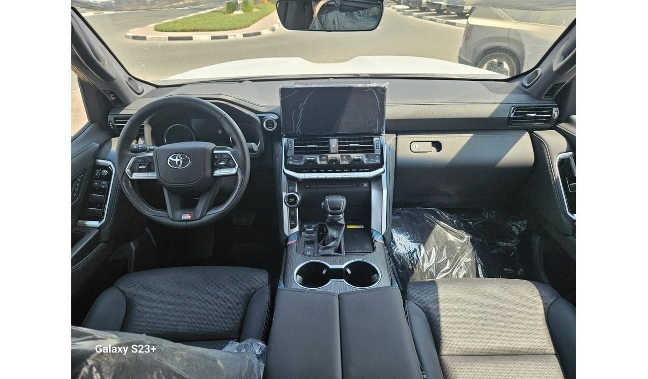 Toyota Land Cruiser GR Sport 3.5L Petrol