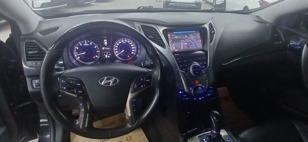 Hyundai Azera hyundai azera 2011 korea specs