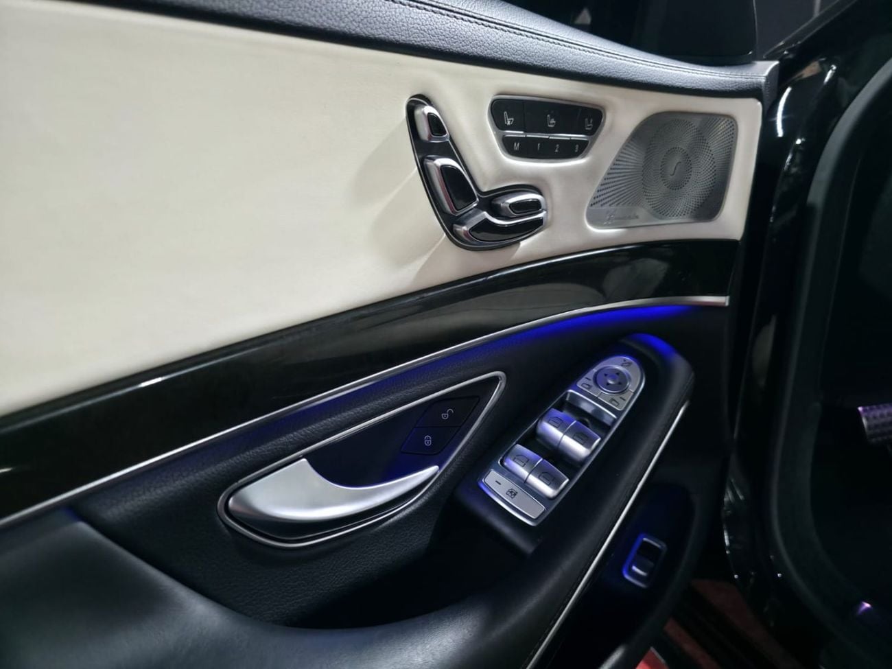 Mercedes Benz S550
