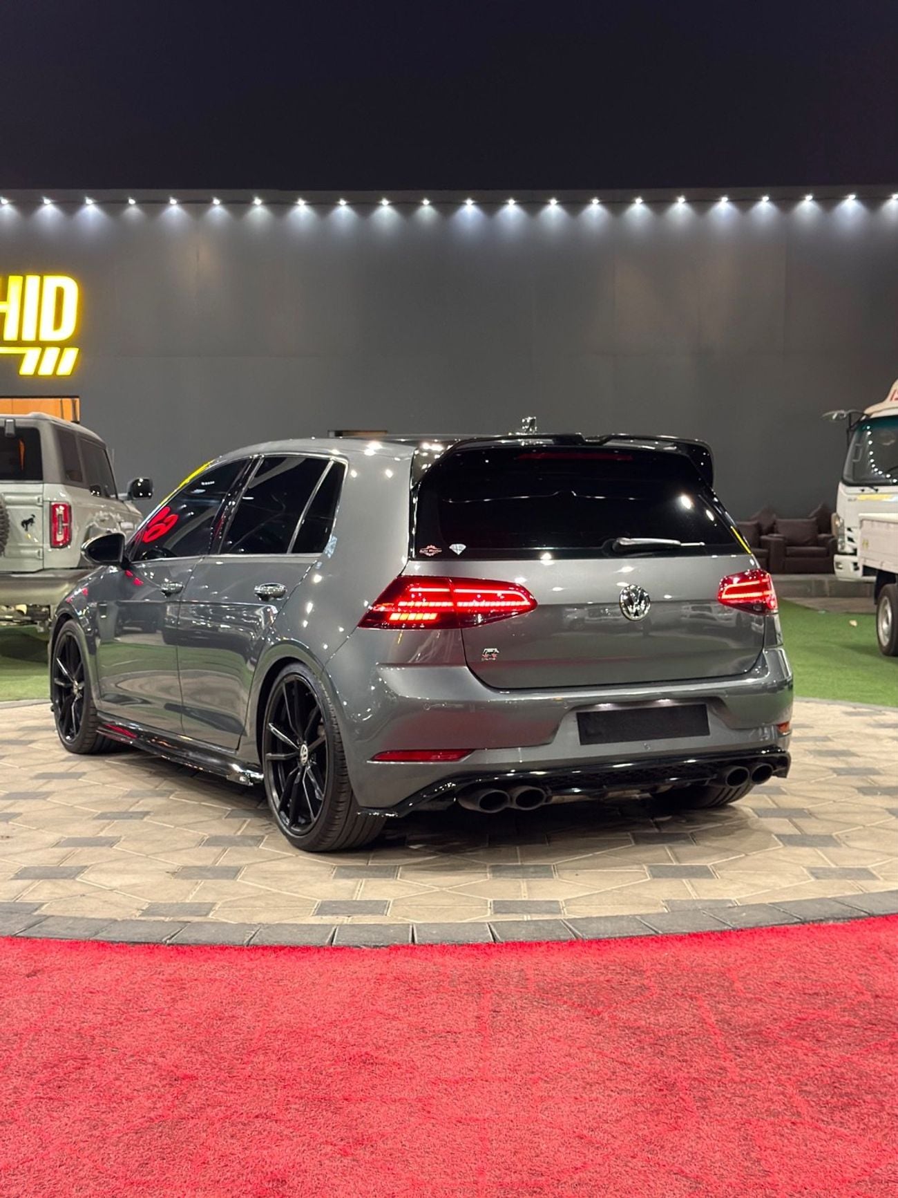 Volkswagen Golf R