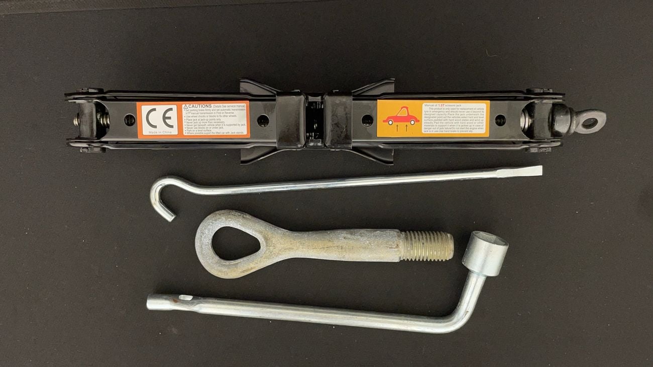 Nissan Sunny SV 1.5 | Zero Down Payment | Home Test Drive