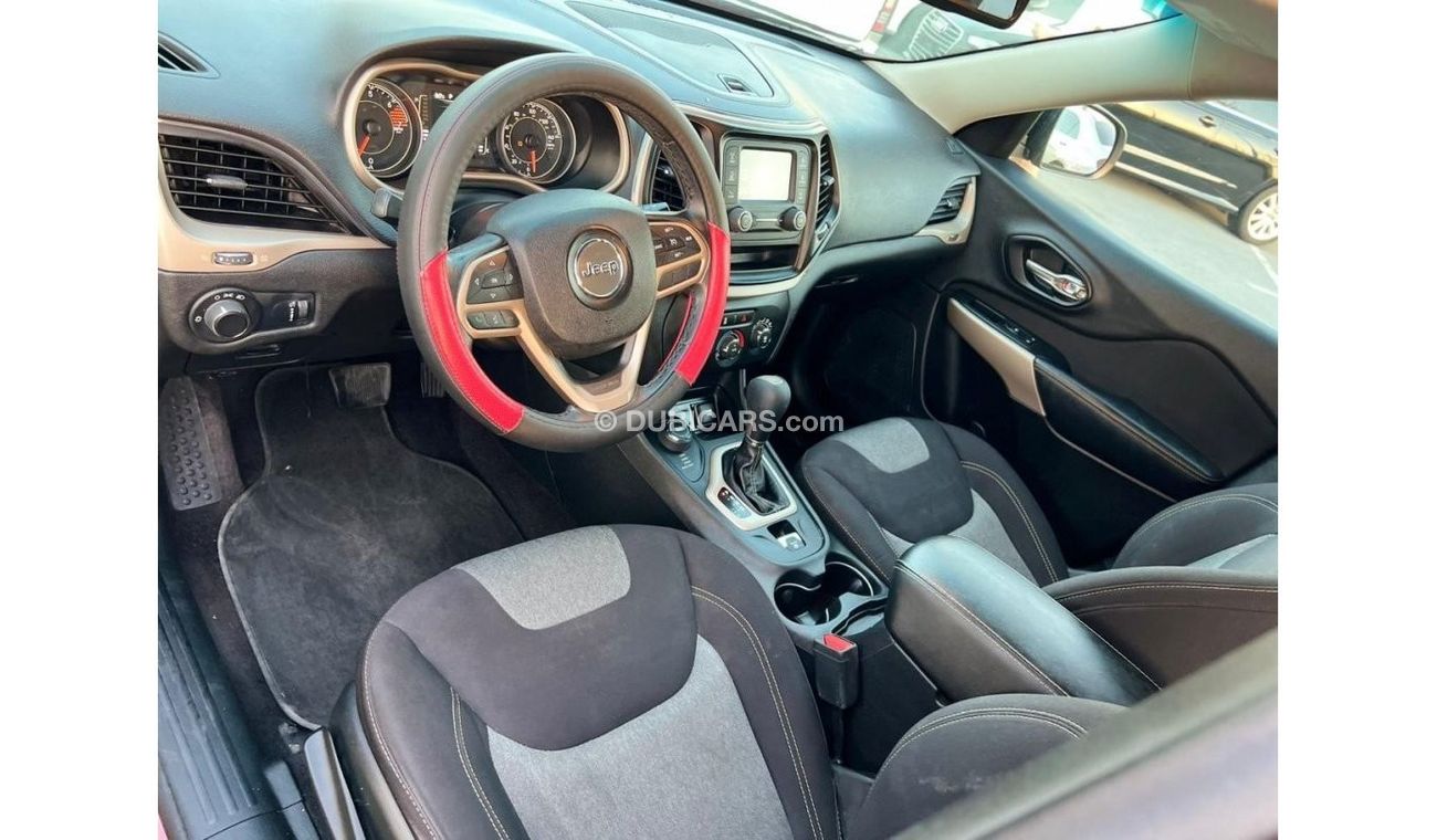 Used Jeep Cherokee Sport X 2017 for sale in Dubai - 612624