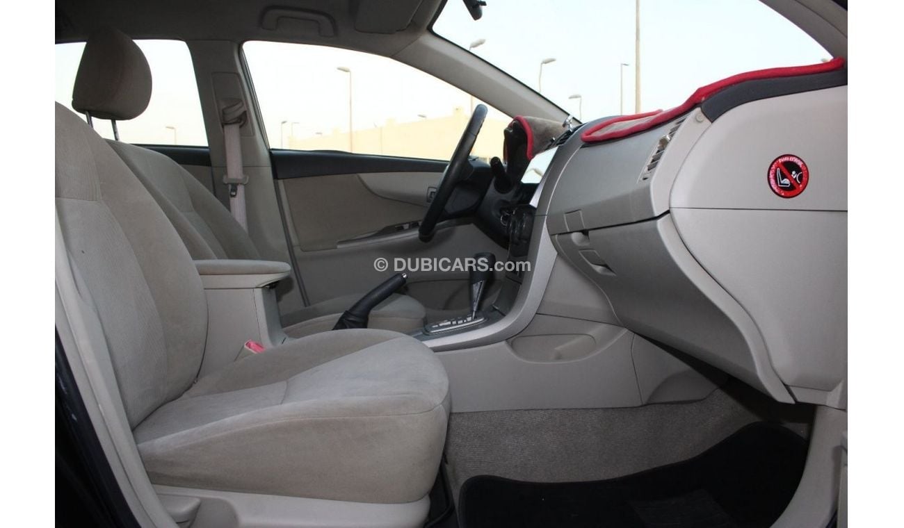 تويوتا كورولا XLI XLI تويوتا كورولا 2013 خليجي 1600 بحالة متتازة بدون صبغ بدون حوادث