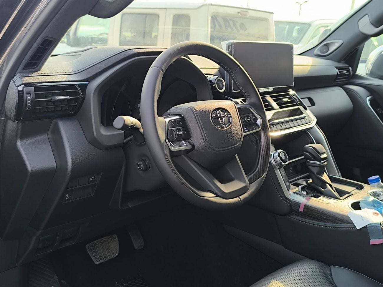 تويوتا لاند كروزر VXR
