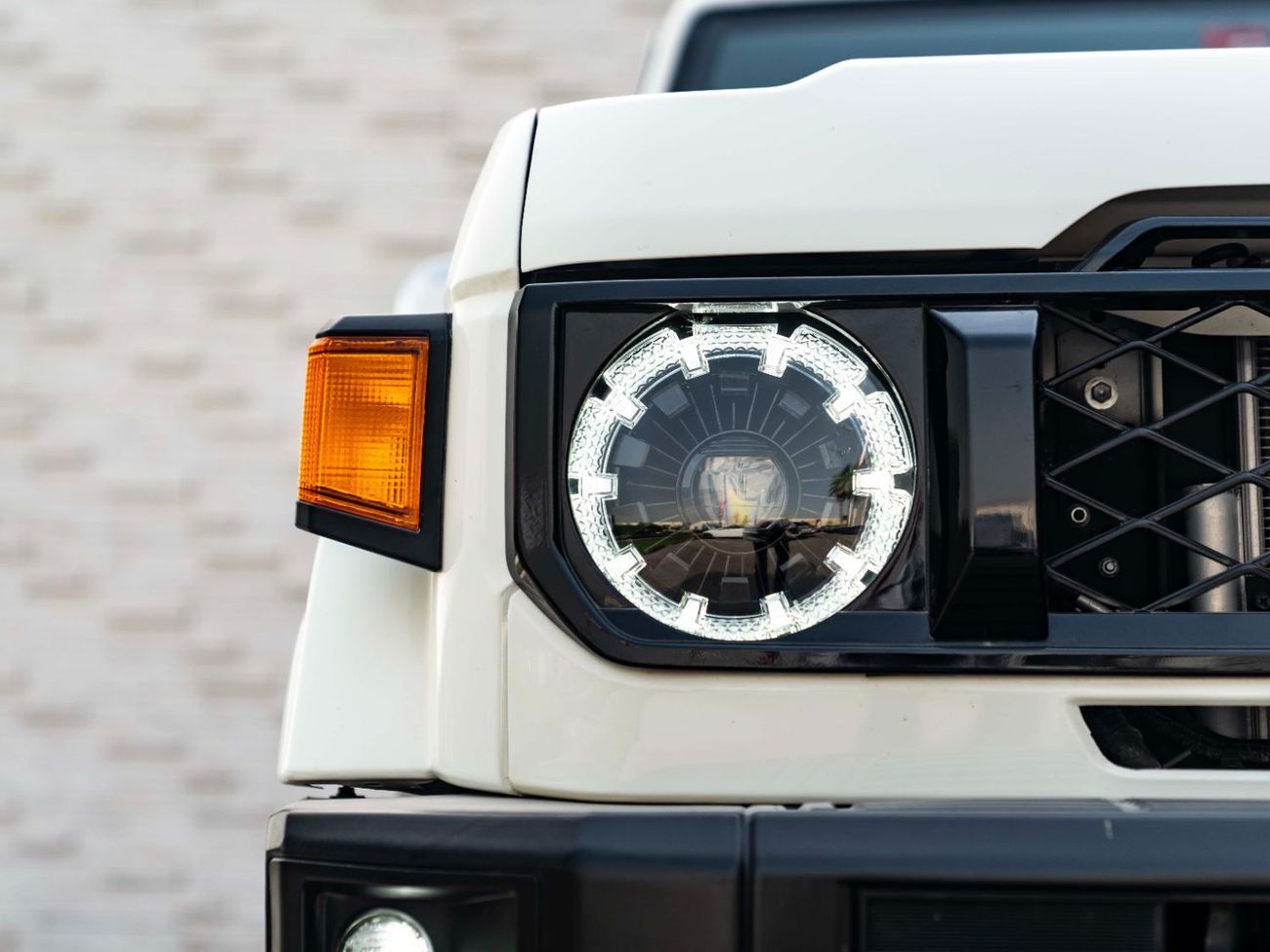 Toyota Land Cruiser 70 LC 70 Series 2DR (Manual)