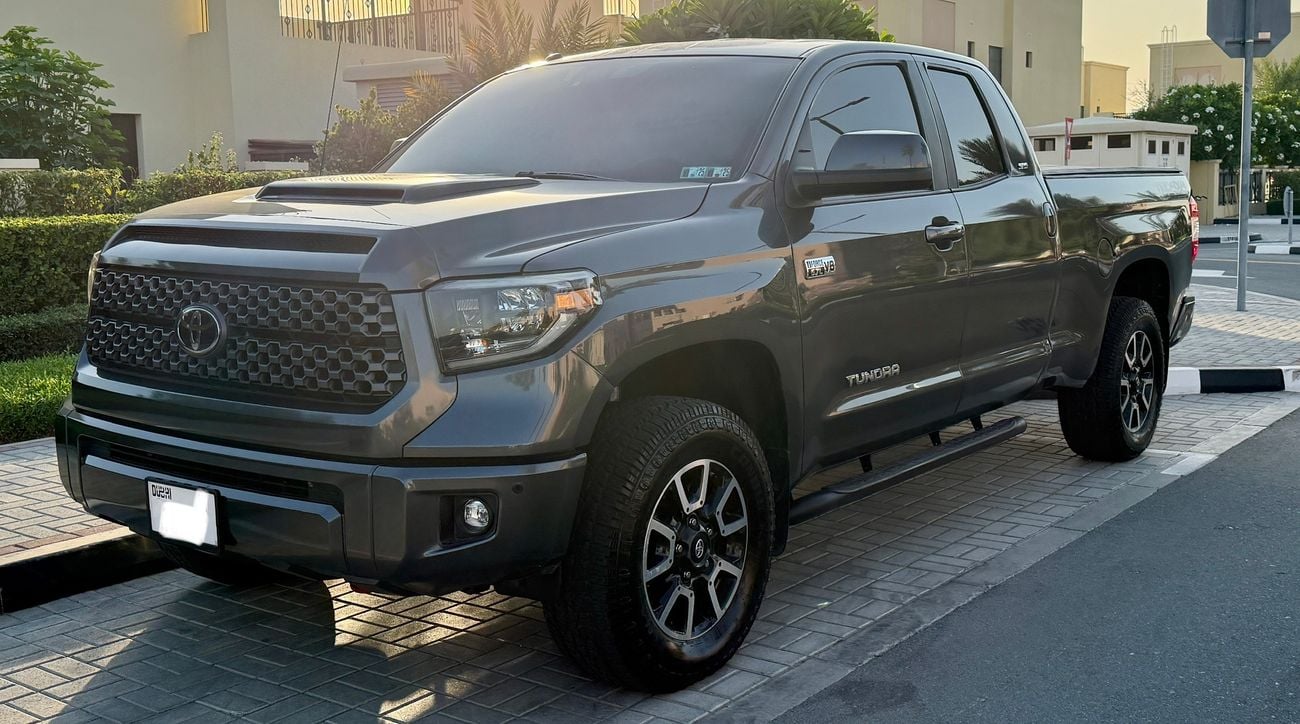 Toyota Tundra 5.7L SR5
