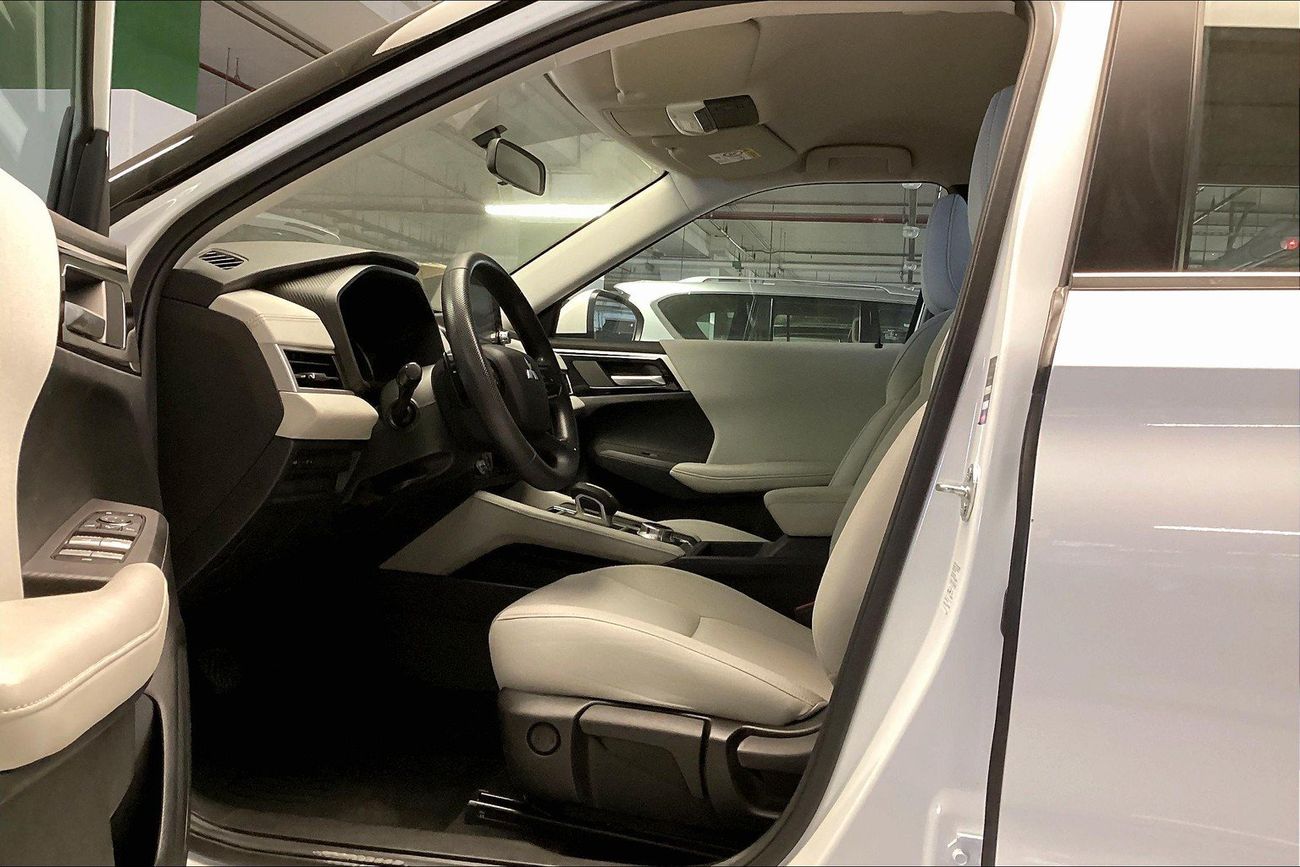 Mitsubishi Outlander GLX Midline | Guaranteed Warranty | 0 Down Payment