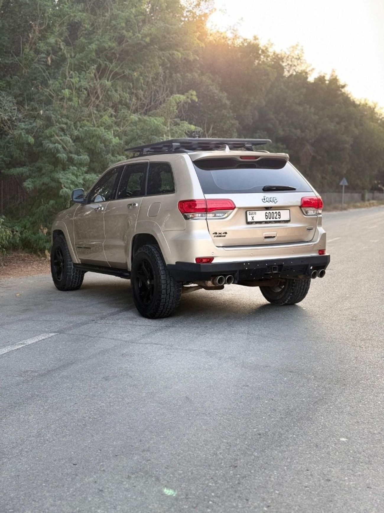 جيب جراند شيروكي Summit 5.7L (350 HP)