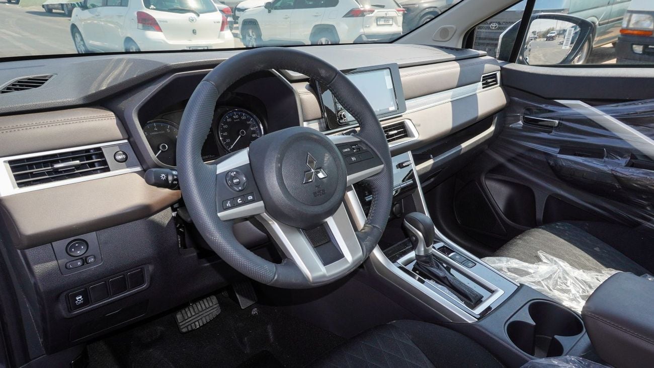 ميتسوبيشي إكسباندر ECTAGR041 – 2025 Mitsubishi Xpander Premium – 1.5L Petrol Auto 2wd -  Grey