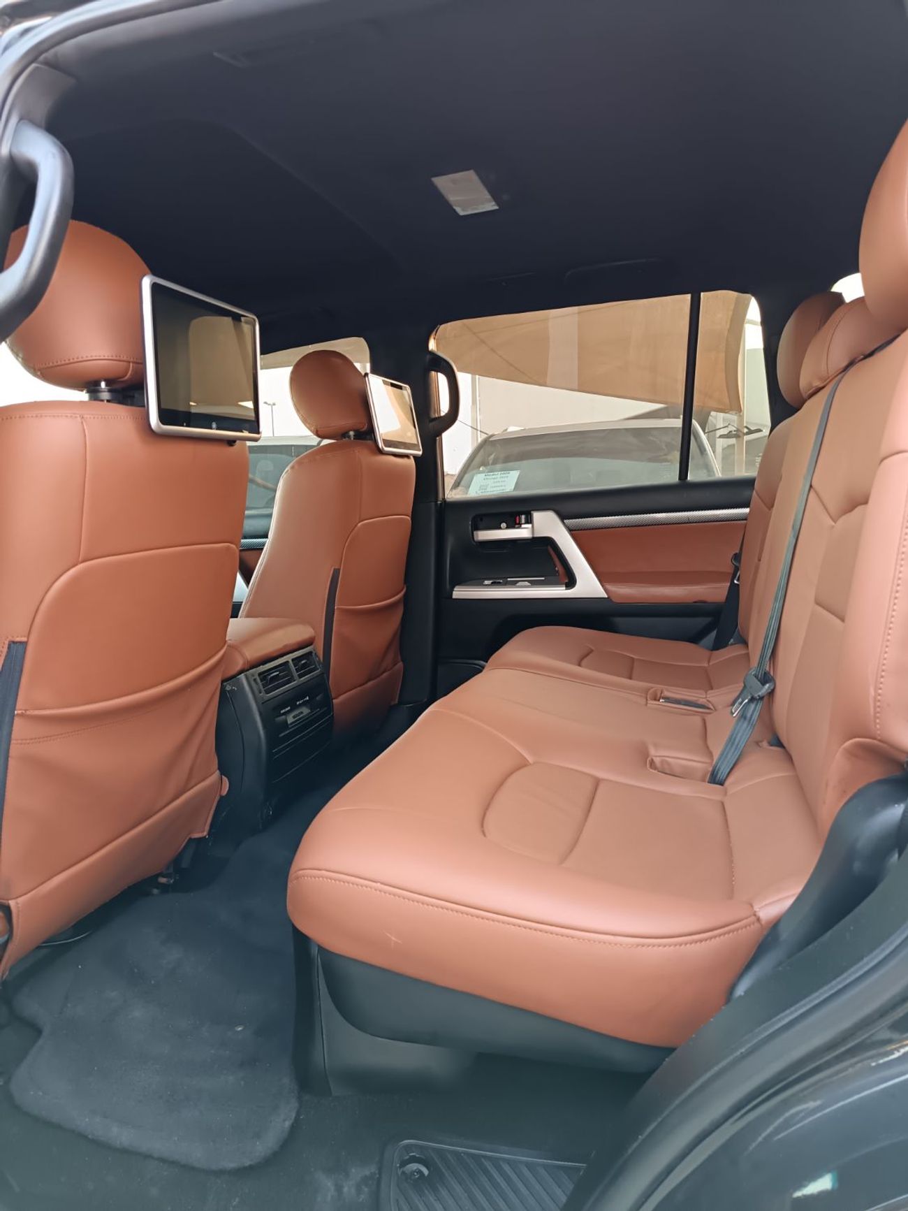 تويوتا لاند كروزر GXR 4.6L