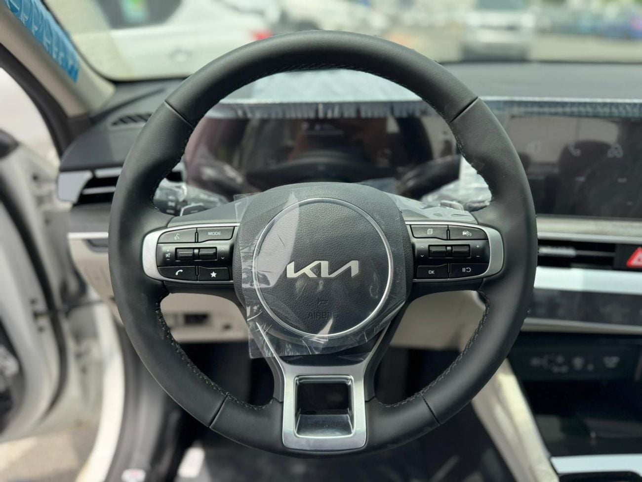 Kia K5 Kia K5  2026, GCC Specs HEV 2.0L