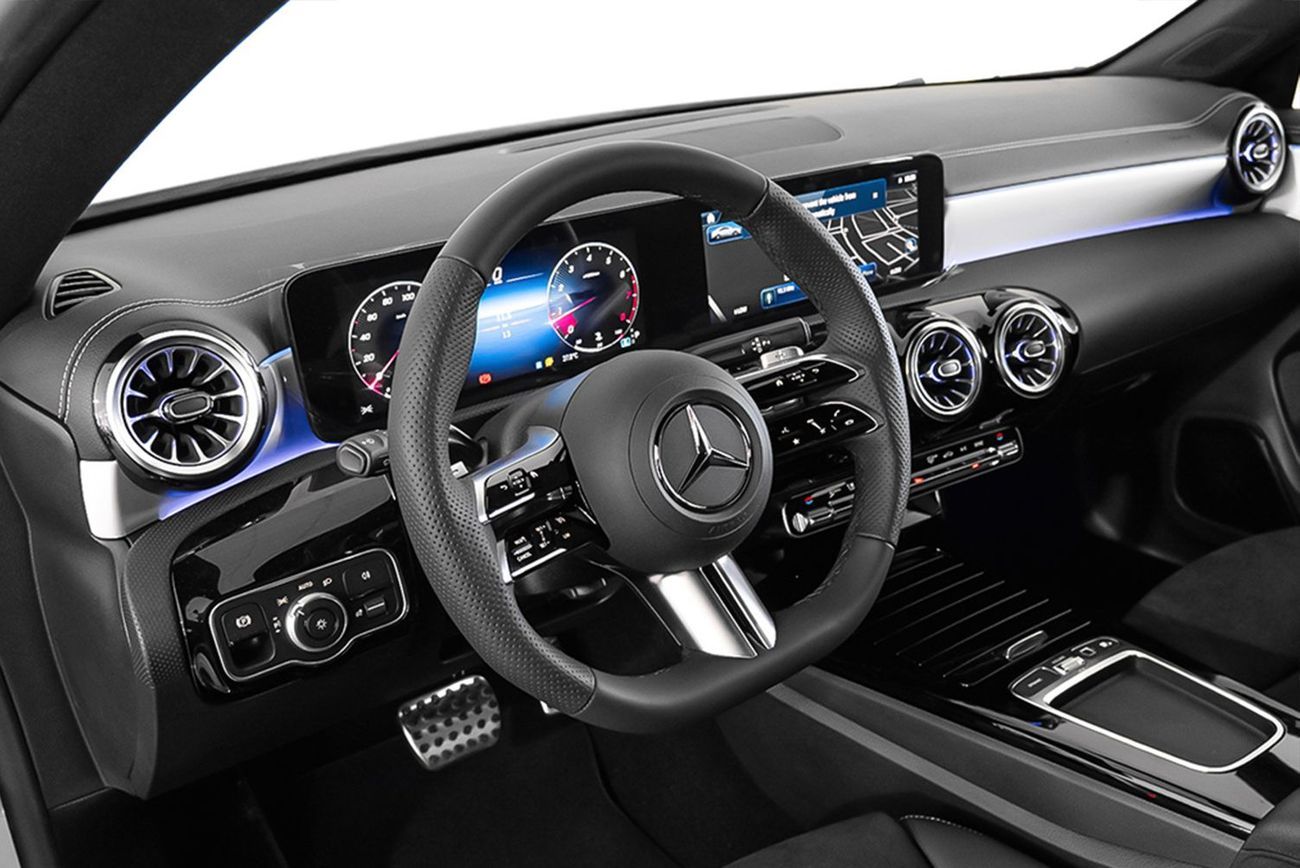 Mercedes-Benz CLA 200