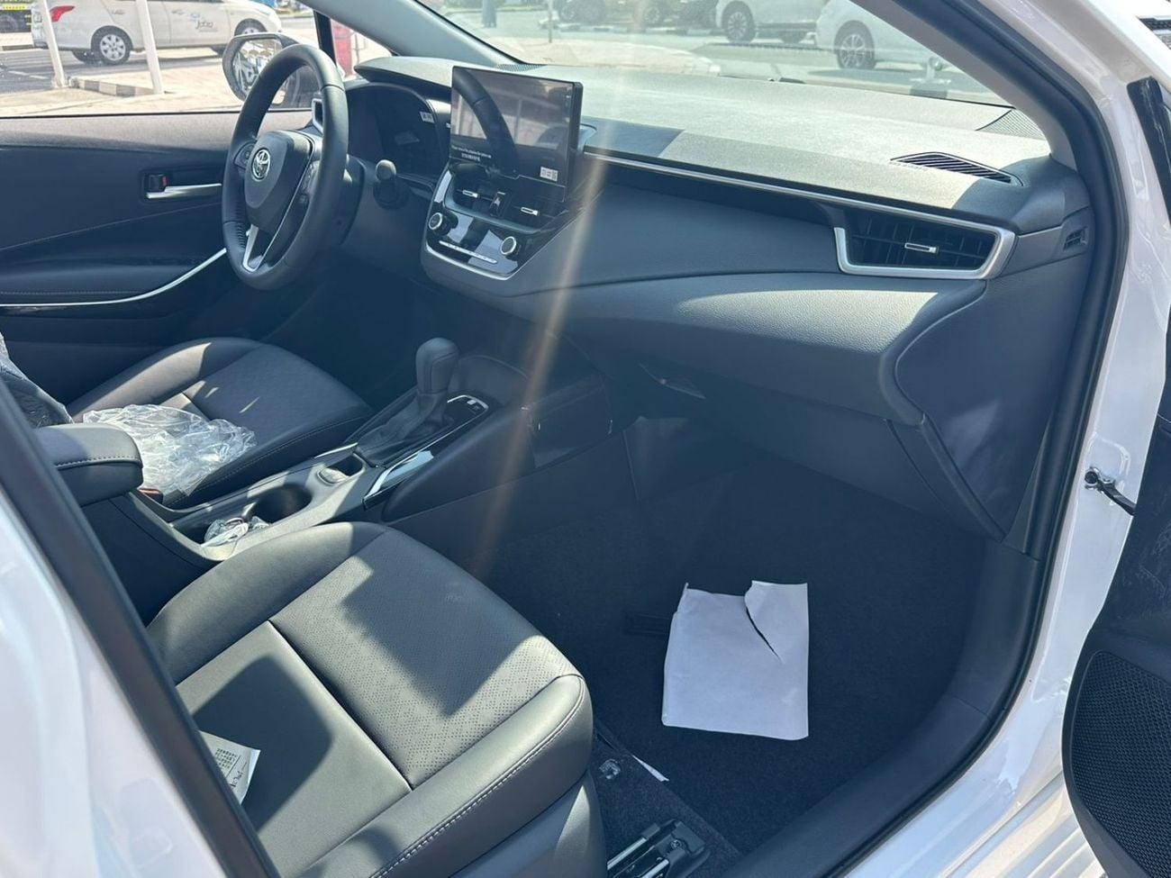 Toyota Corolla STD (NON GCC) 1.8 HYBRID, LEATHER SEAT, CRUISE CONTROL, SUNROOF MODEL 2025
