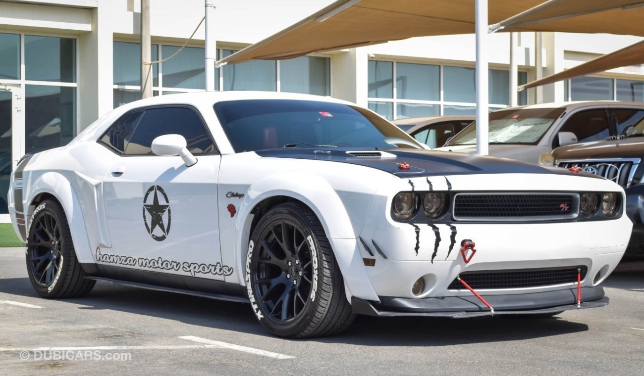 Dodge Challenger RT HEMI 5.7