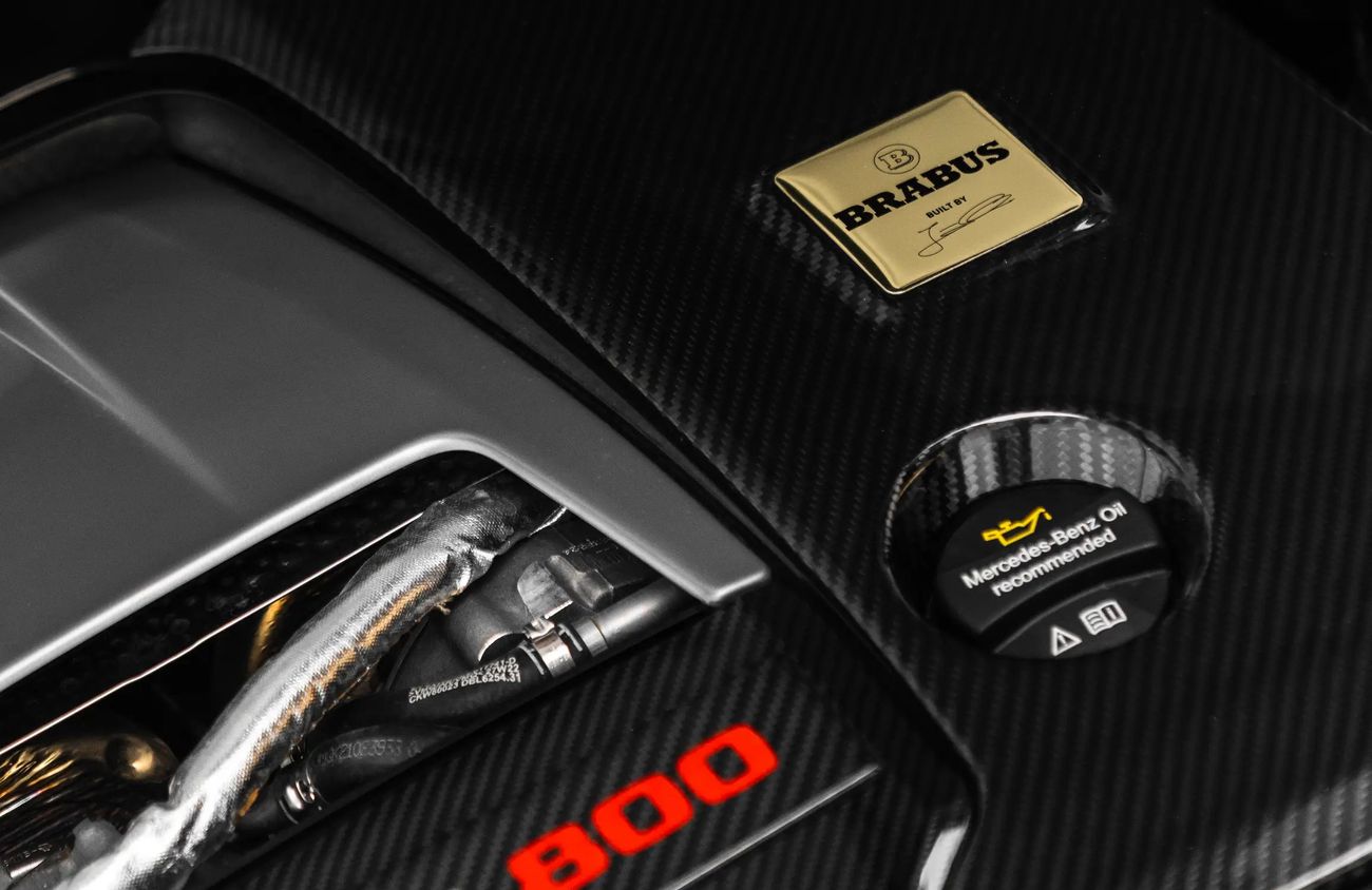 Mercedes-Benz G 63 AMG 4X4² 4.0L V8 Bi-Turbo Engine