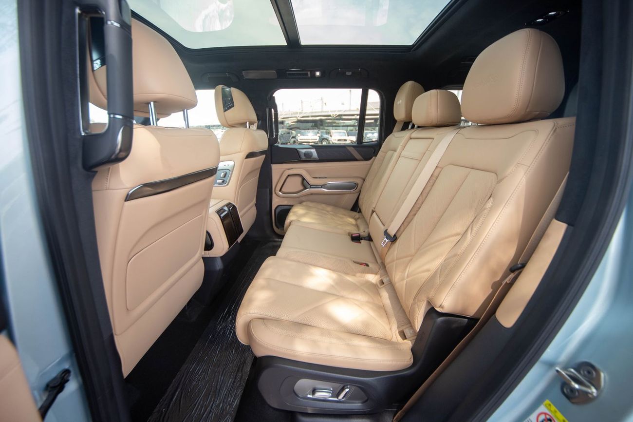 BYD Leopard 8 Smart and Brave Flagship Edition (7 Seats)