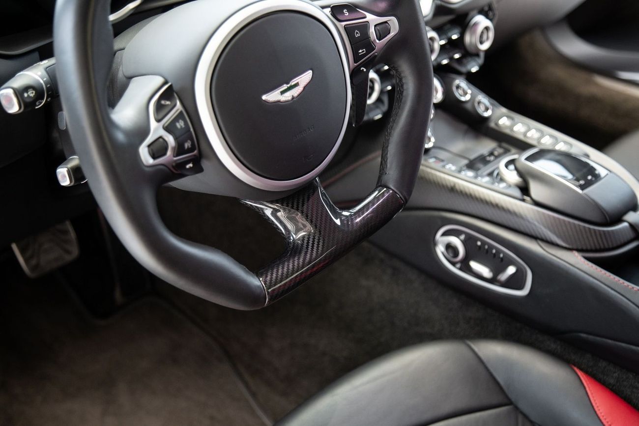 Aston Martin Vantage