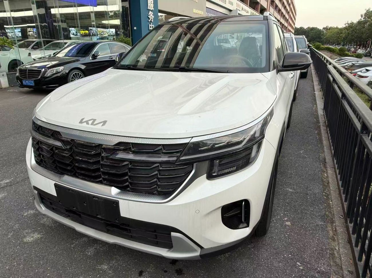 كيا سيلتوس 1.5L IVT Luxury Edition