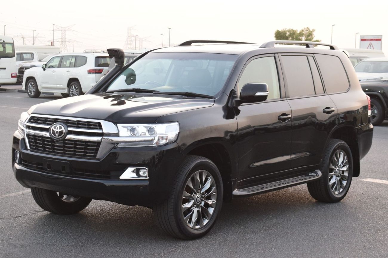 تويوتا لاند كروزر 2021 TOYOTA LAND CRUISER V8 FULL OPTION