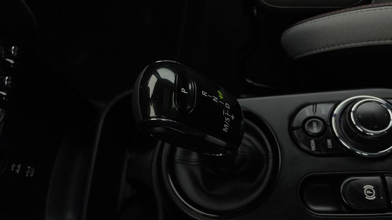 ميني كوبر JOHN COOPER WORKS 2 | بدون دفعة مقدمة | اختبار القيادة في المنزل