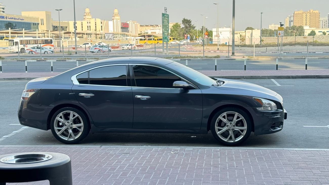 نيسان ماكسيما