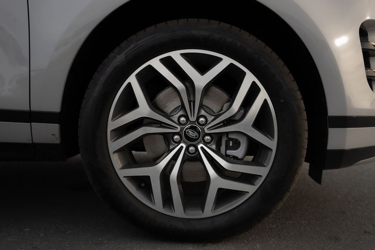 لاند روفر رانج روفر إيفوك Land Rover Evoque R Dynamic SE 2026 Automatic 0 Km 4 Cylinder All Wheel Drive (AWD) SUV Light Gray