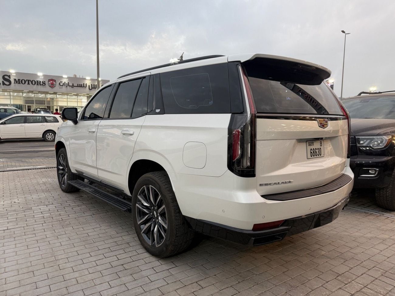 كاديلاك إسكالاد Luxury 6.2L warranty