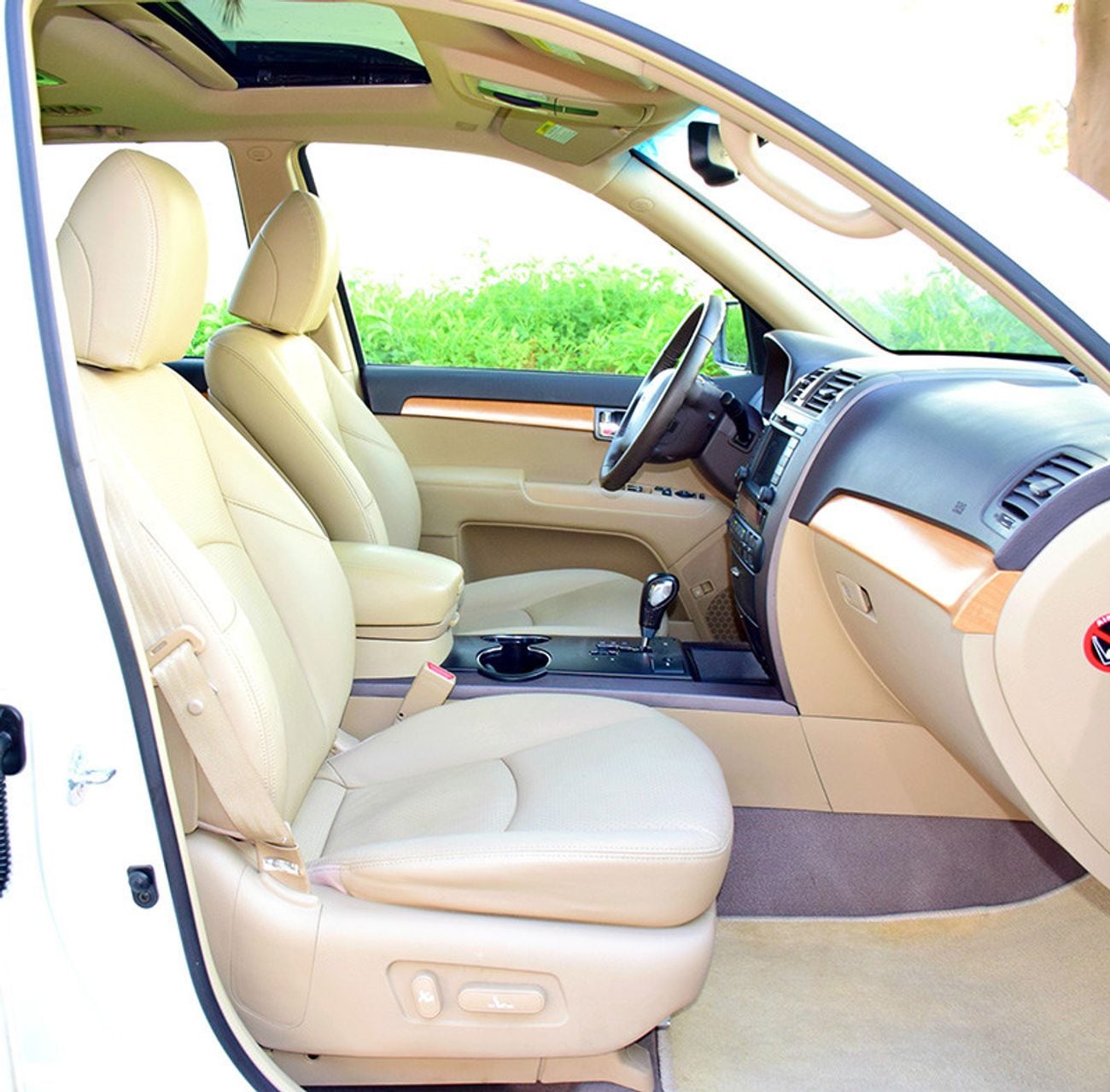 Kia Mohave excellent condition - agency maintained