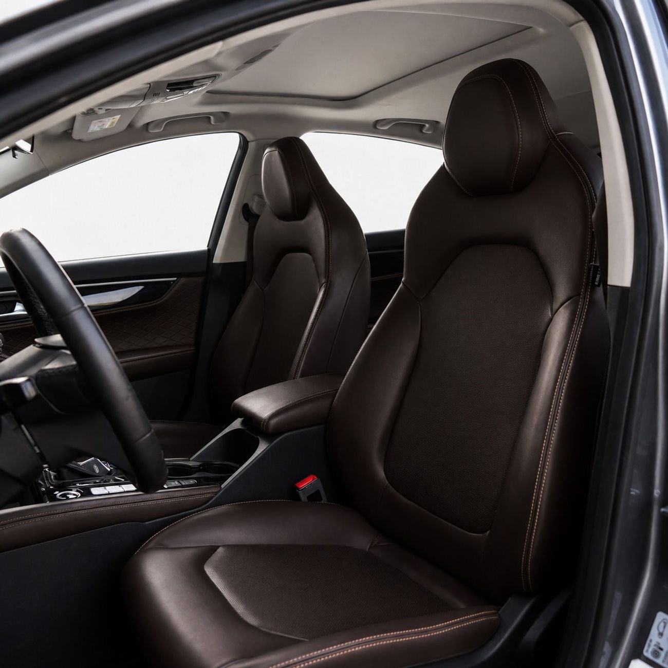 JAC J7 LUXURY AED 669 P.M • 0% Downpayment • JAC J7 • 1 Year Warranty