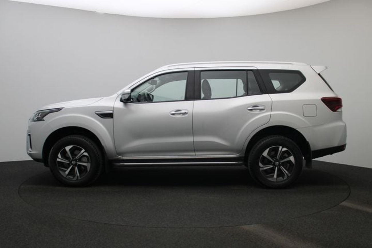 Nissan XTerra Platinum 2.5