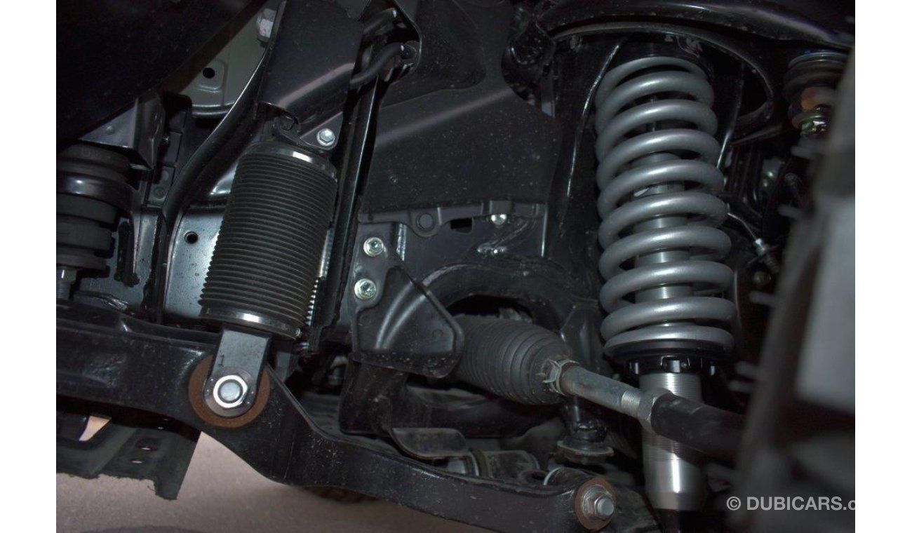 تويوتا لاند كروزر 200 GX-R V8 4.5L DIESEL AUTOMATIC XTREME EDITION