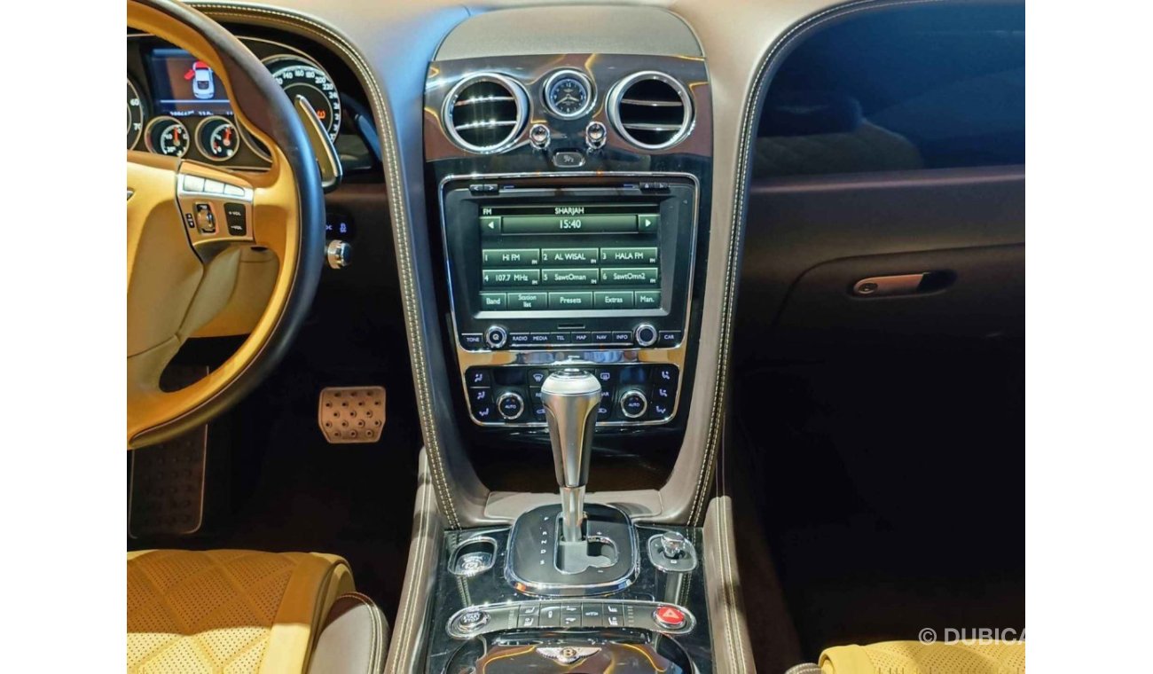 Bentley Continental GT / 4.0L / V8 / AWD / GCC SPECS / GOLDEN (LOT # 57452)