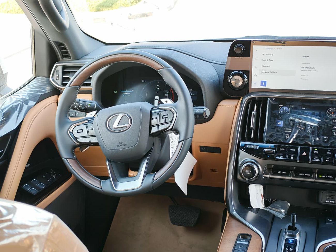 لكزس LX 700h 2026 Lexus LX700h Signature 7-Seater HEV  3.5L V6 Twin-Turbo Petrol A/T 4WD Export Only