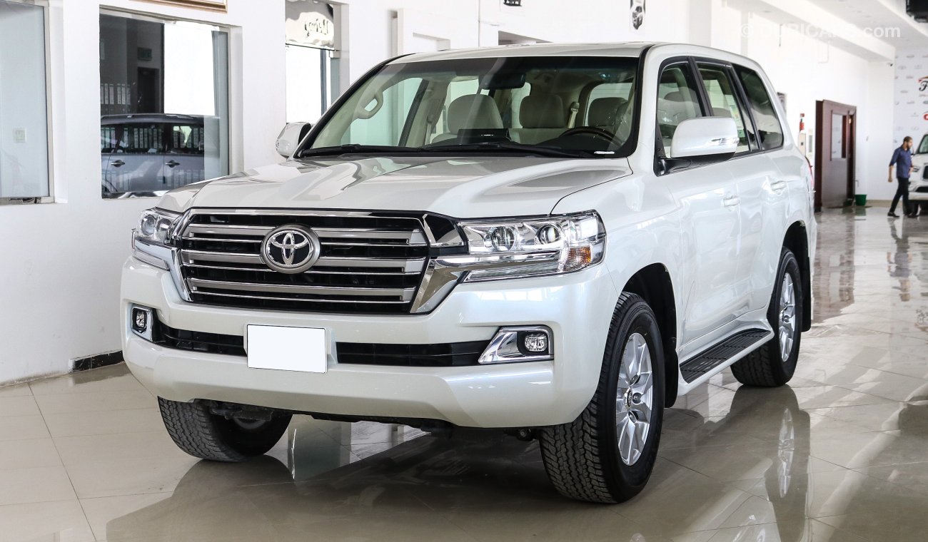 Toyota Land Cruiser GXR V8