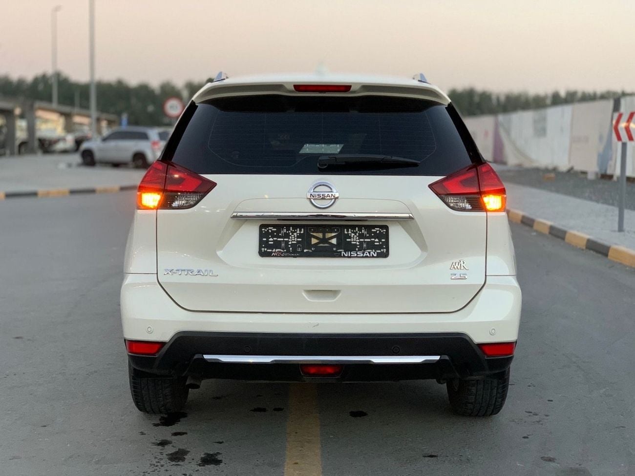 Nissan XTrail S 2.5L (169 HP) FWD (5 Seater)