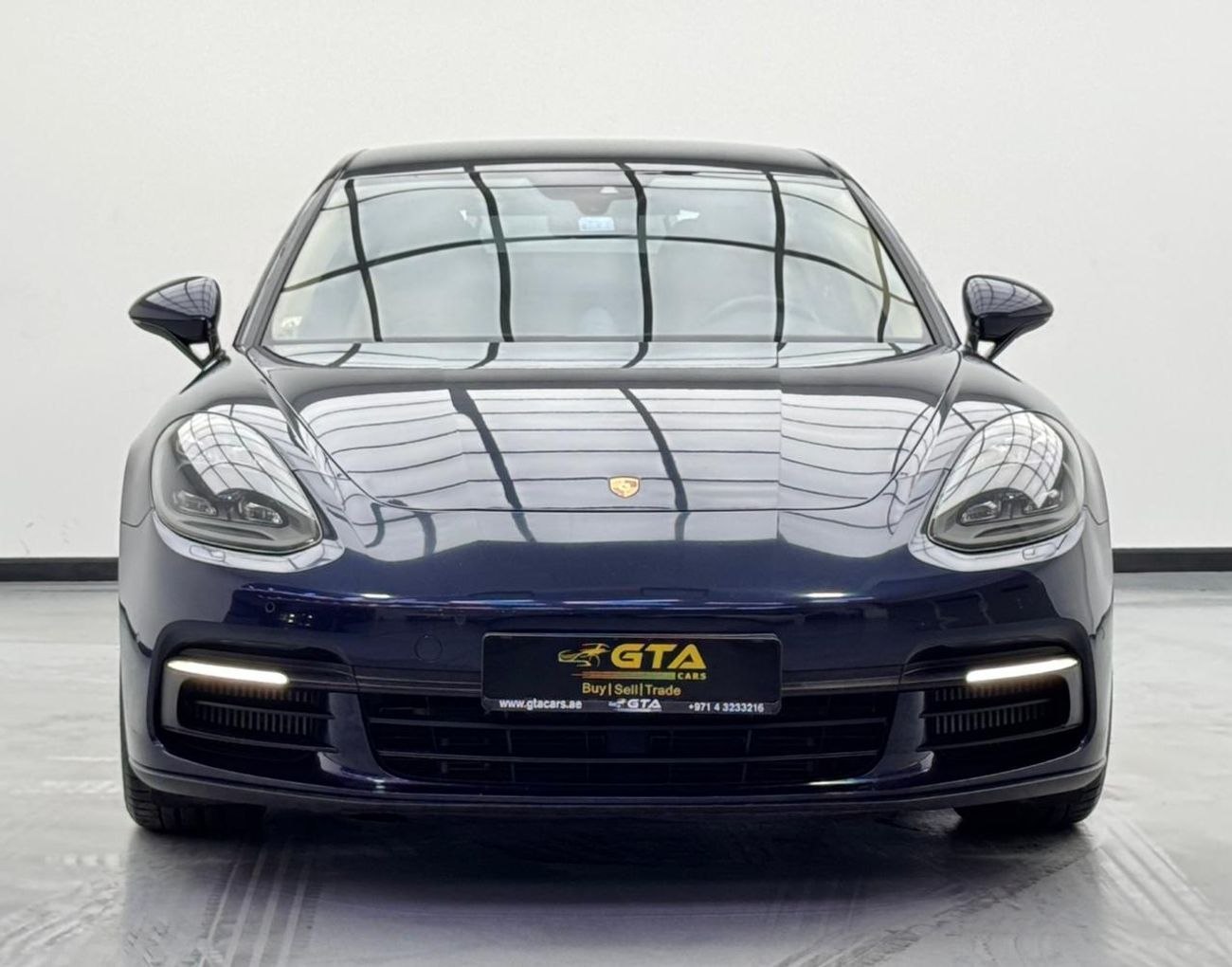 Porsche Panamera 2017 Porsche Panamera 4S, Full Service History, Sport Chrono Package, Excellent Condition, GCC