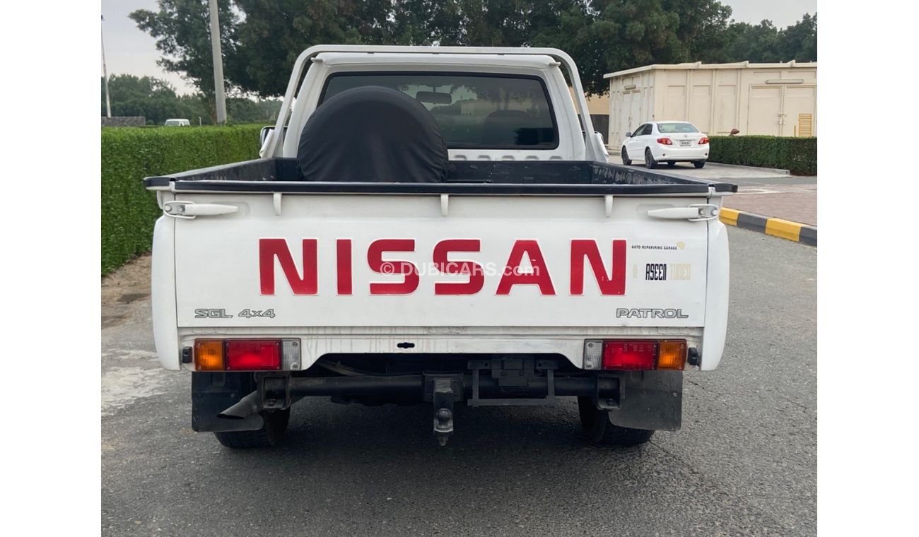 Nissan Patrol Pickup HT Safari