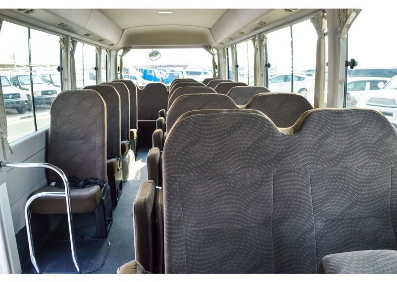 Toyota Coaster Toyota coaster dsl Mt 30 seater 4.2 model 2022