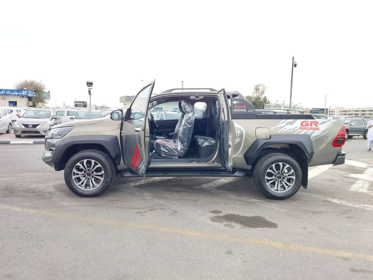 تويوتا هيلوكس (RAMADAN OFFER) TOYOTA HILUX PICKUP RHD 2016 MODEL 2.8 L DIESEL MANUAL(PM60567)